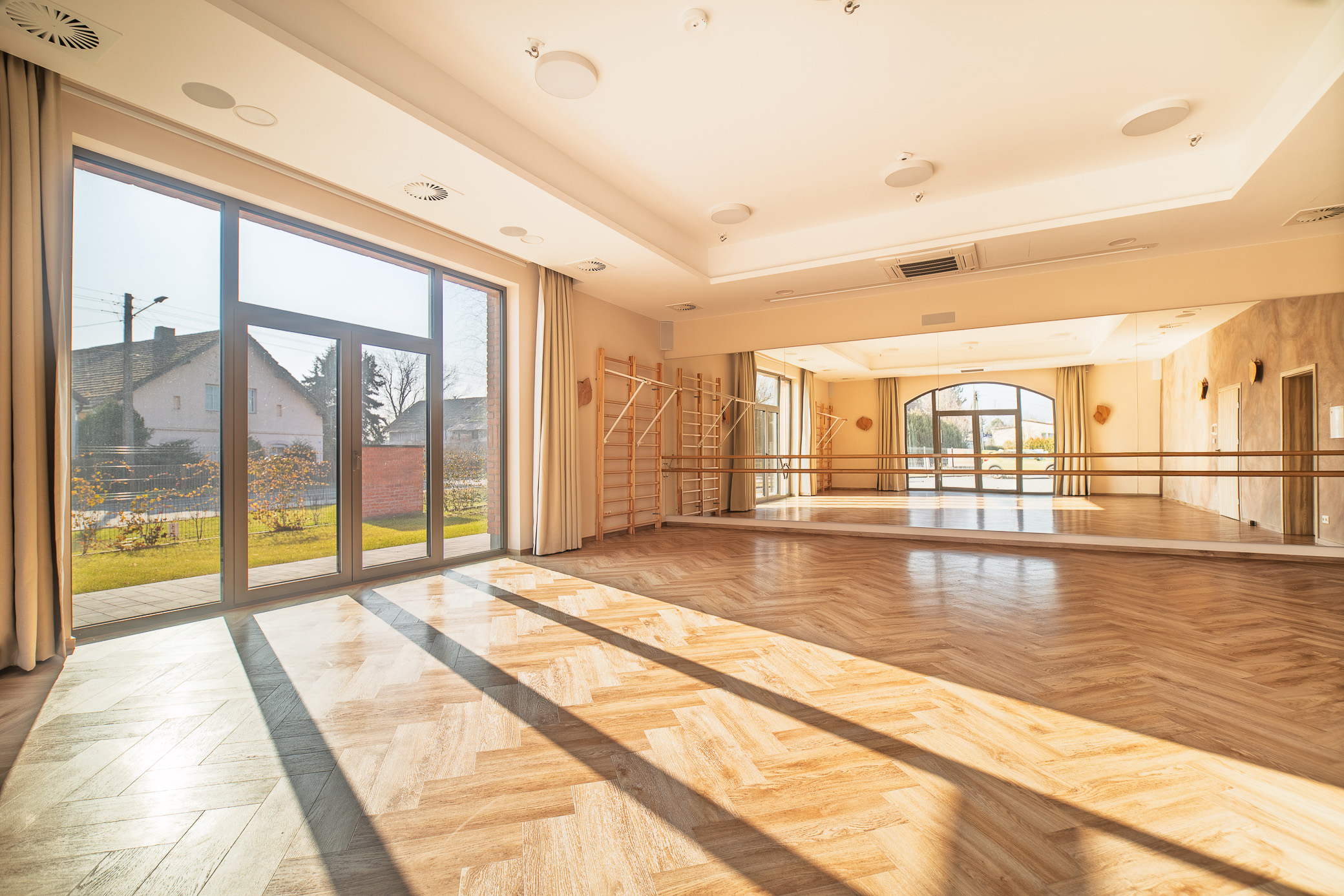 Virtual Tour of the Butterfly House in Długołęka